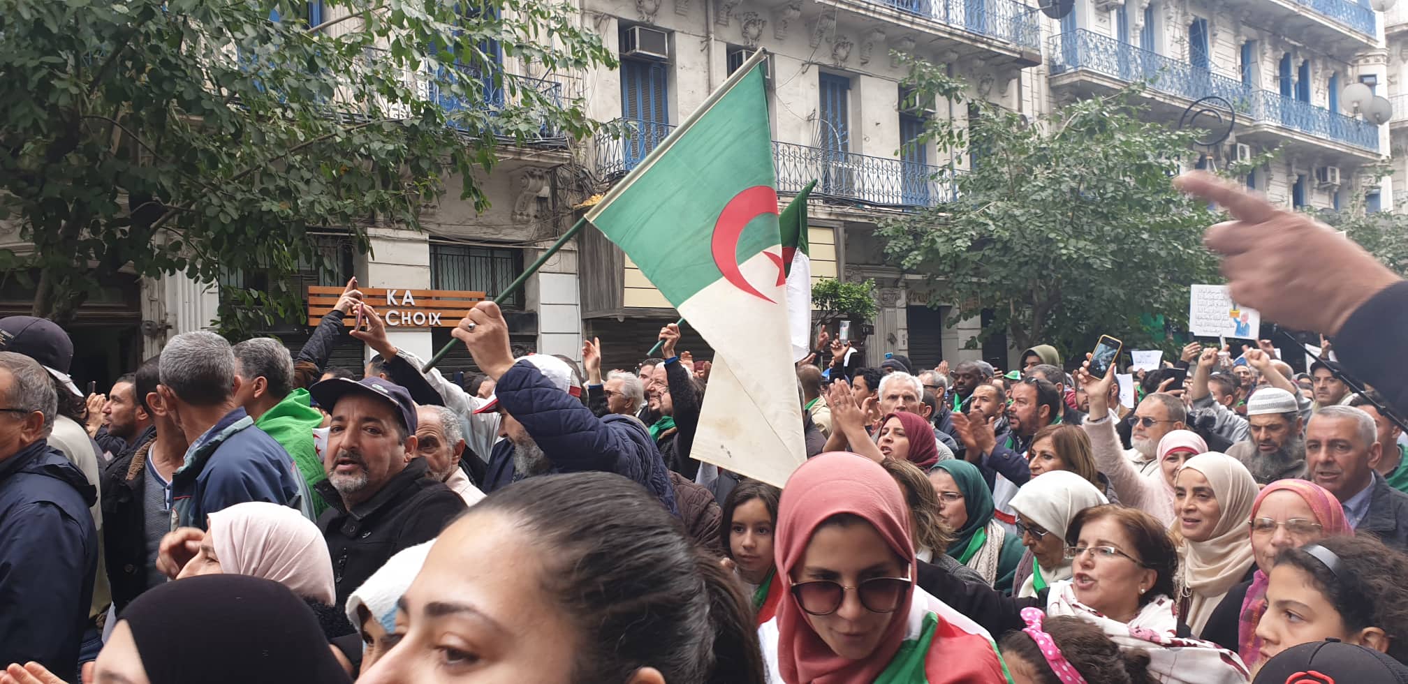 47 vendredis contre des décennies de régression: le Hirak a remis l’Algérie en mouvement