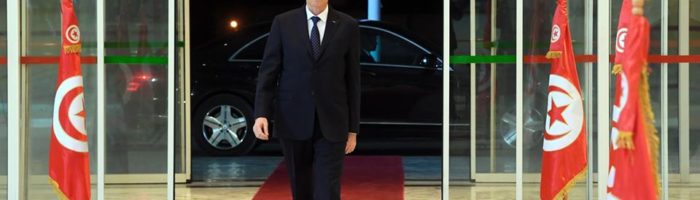Tunisie: Le président Kais Saied menace de dissoudre le parlement