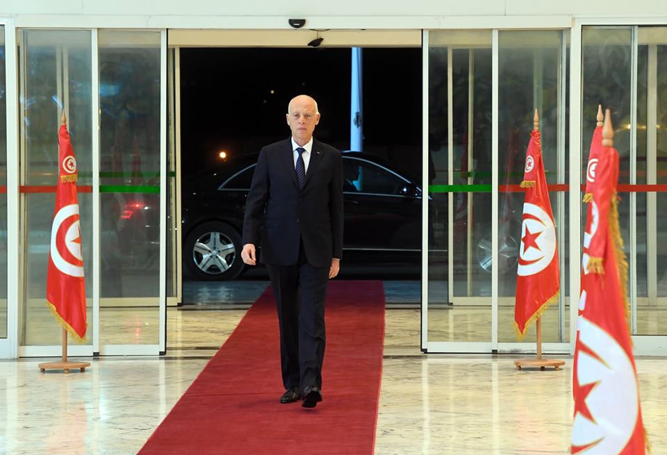 Tunisie: Le président Kais Saied menace de dissoudre le parlement