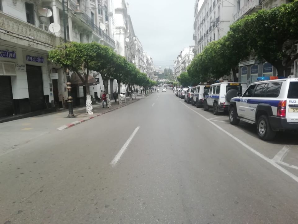 Un vendredi sans manifestations, civique et solidaire