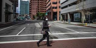 Coronavirus: lent retour à une vie normale, “extrême vigilance” recommandée