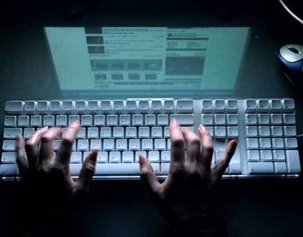 Loi relative à la lutte contre la discrimination et le discours de la haine: autorisation de  “l’infiltration électronique”