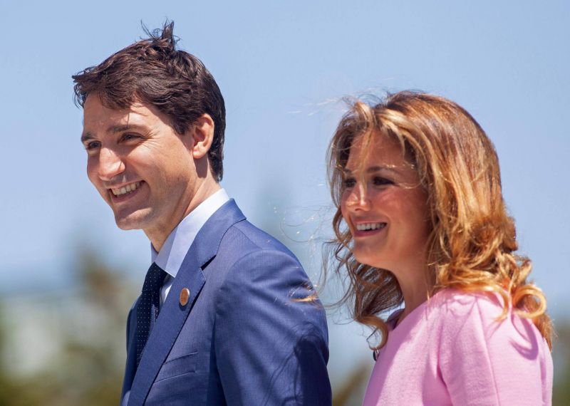 Canada: la femme de Trudeau contaminée par le coronavirus, le Premier ministre à l’isolement