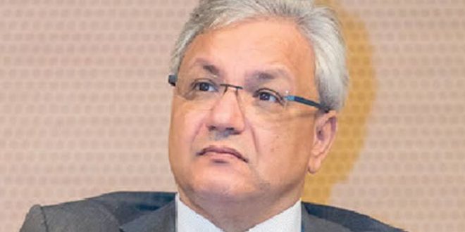 Pénurie de médicaments :  Lotfi Benbahmed botte en touche !