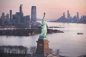 Etats-Unis: l’épidémie régresse à New York, la polémique monte sur le confinement