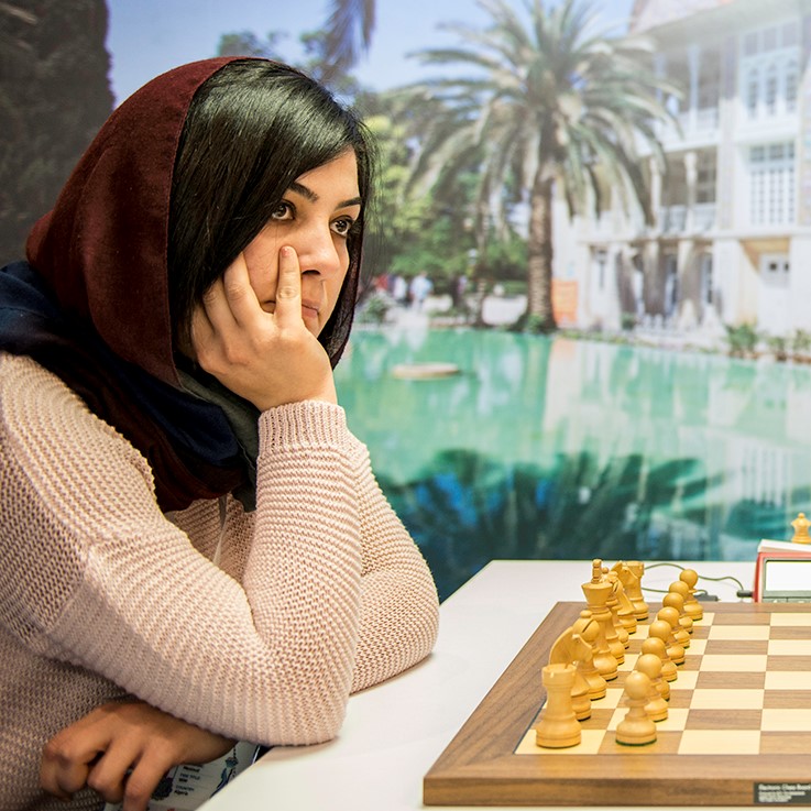 Echecs: Amina Mezioud reçoit le titre du grand maître international féminin