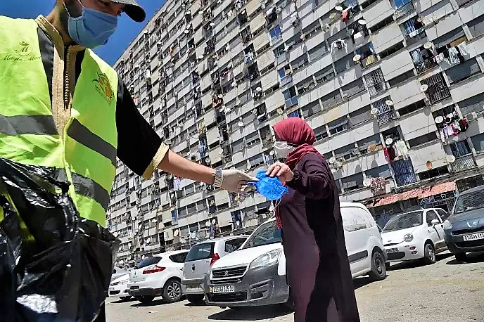 Nouveaux confinements: des mesures et des questions…