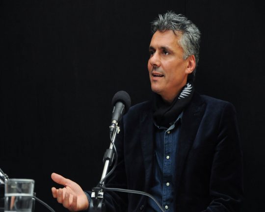 من سجنه.. نكاز يقترح حكومة انتقالية مدعومة من الجيش