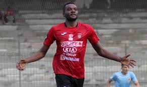 Affaire Prince Ibra: l’USMA interdit de recrutement par la FIFA