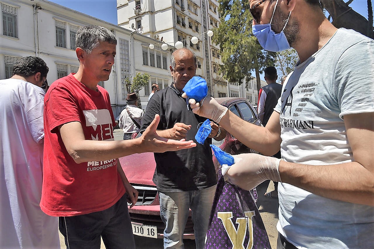 Covid-19, décompte quotidien: 436 guérisons, 571 nouveaux cas et 12 décès.