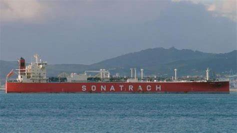 الجزائر ترسل سفينة محملة من الغاز إلى تركيا