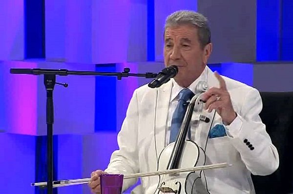 رحيل “الملاك الأبيض” عميد أغنية المألوف العنابي حمدي بناني