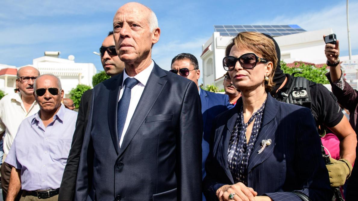 تونس: زوجة قيس سعيد القاضية تعترض على قرار تحويلها