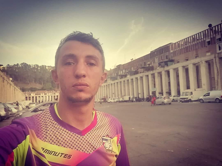 Alors que son codétenu a été “agressé à El Harach”, Tadjadit entame une grève de la faim