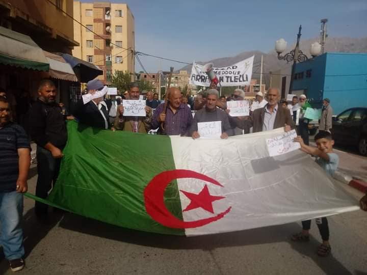 Marches à Bouira et Sidi Bel Abbès à l’occasion 88è vendredi du Hirak