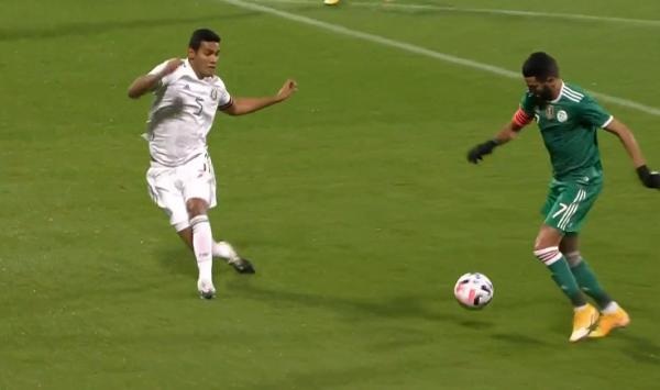 Football:  A dix contre onze, les verts ont loupé la victoire contre le Mexique