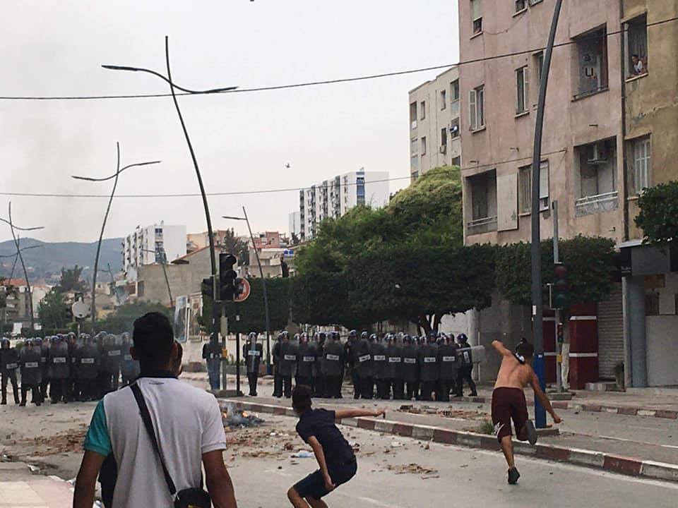 des affrontements et plusieurs arrestations enregistrés