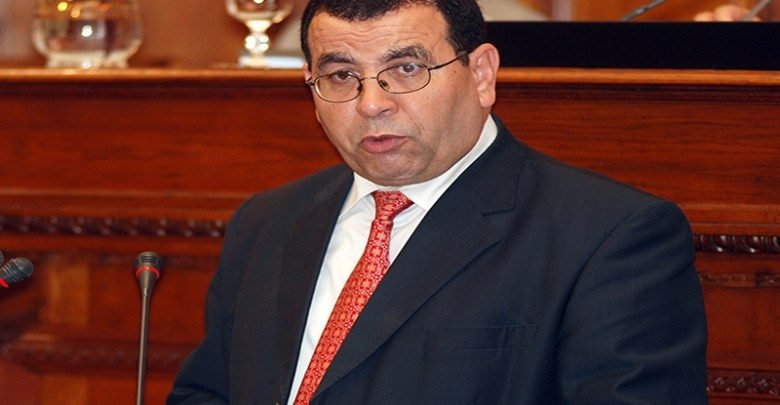 وزير العمل جعبوب يعلن إصابته بفيروس كورونا