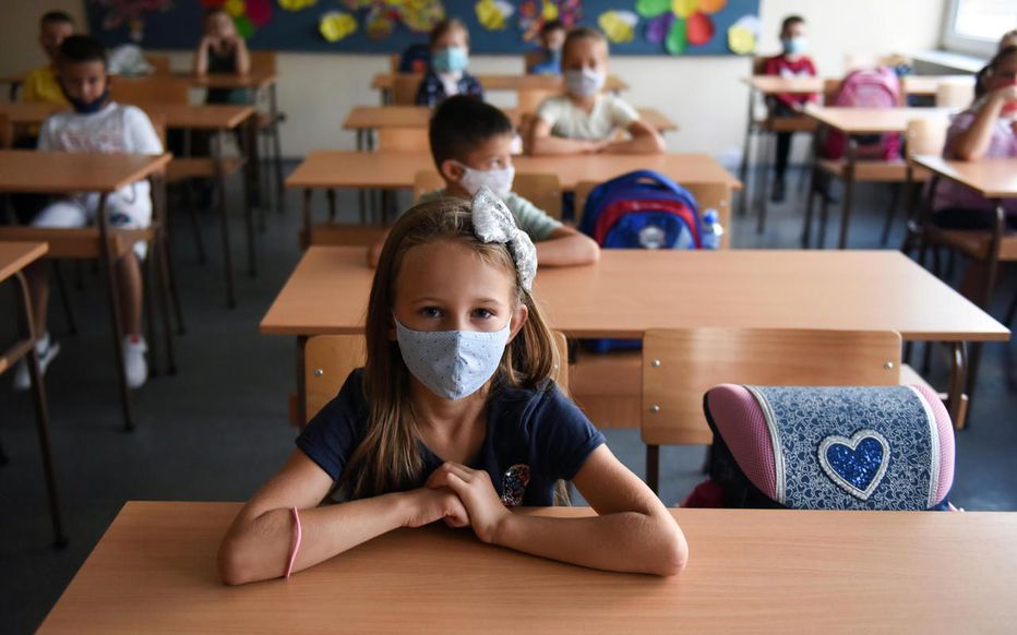 كورونا: جدل جدید حول غلق المدارس بعد ارتفاع عدد الإصابات