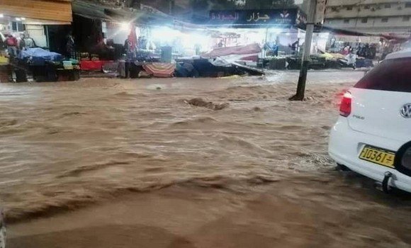 Les précipitations ont causé de graves inondations à Guelma