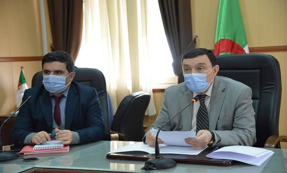 Education : le ministre tente de calmer la grogne des enseignants