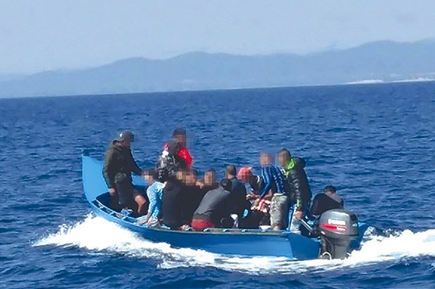 وثيقة استخباراتية جزائرية تكشف مصير شباب حراقة مفقودين منذ عقود والقضاء التونسي ينفي