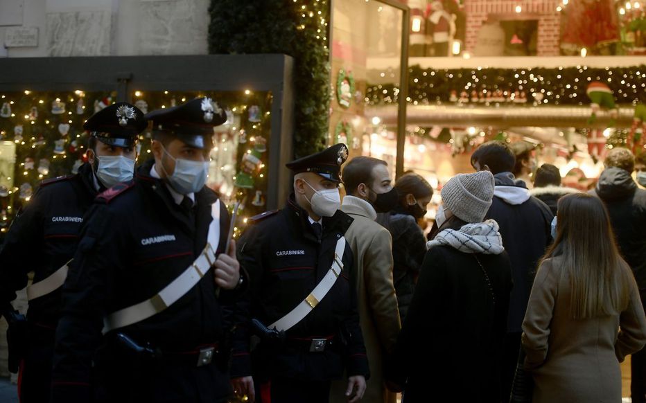 A quelques jours des fêtes de fin d’année, une nouvelle souche de Coronavirus apparait en Grande Bretagne