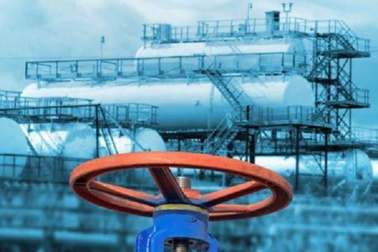 تونس تشرع في استهلاك منتوجها الاحتياطي الاستراتيجي من المحروقات لتغطية العجز