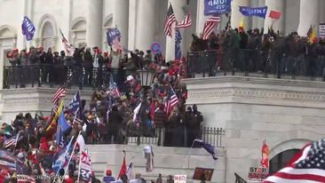 واقعة اقتحام الـــــــكونغرس: دعوة لعزل ترامب وتحذيرات من حرب أهلية