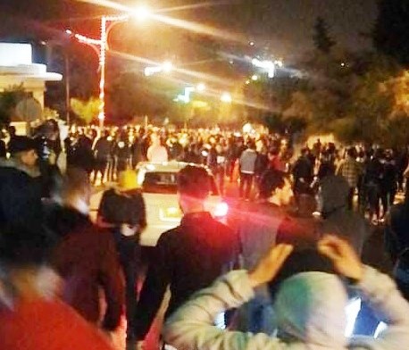 Jijel : marche nocturne contre la reconduction du confinement partiel