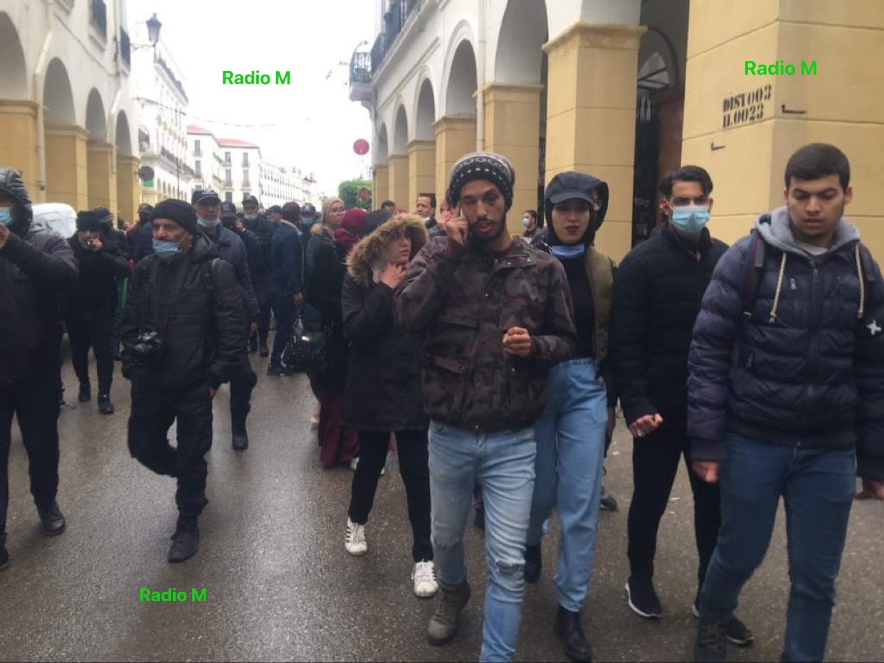 Hirak des étudiants : le début de la marche émaillé par des interpellations