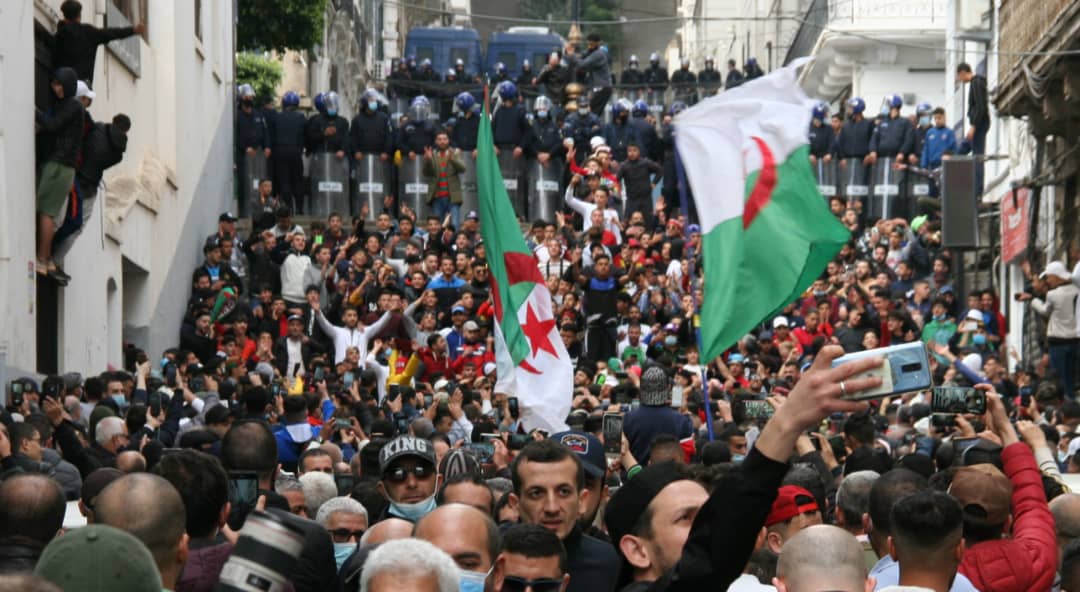 Retour des marches du Hirak, Tebboune, le régime militaire et la police politique rejetés