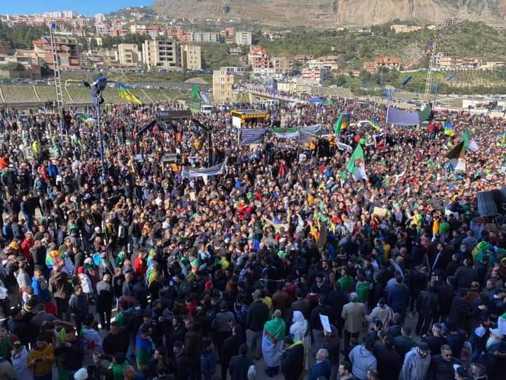 Hirak : important dispositif sécuritaire et arrestations à Kherrata