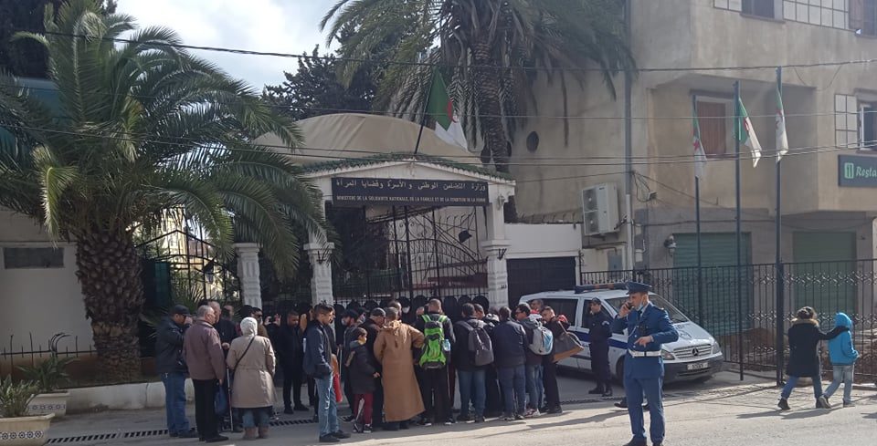 فيديو/ قانون المعاقين حبيس أدراج منذ 2019: مكفوفون  يحتجون أمام وزارة التضامن