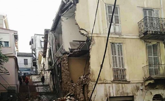 تضرر أزيد من 300 بناية جراء الزلزال الذي ضرب ولاية بجاية