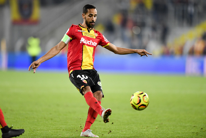 Football : l’ancien international algérien Mesloub mis en examen en France