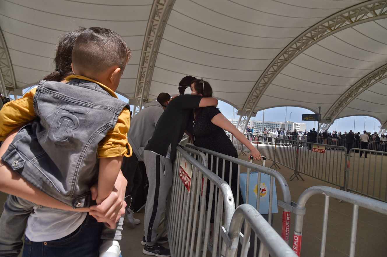 Vers la réouverture des frontières terrestres et aériennes