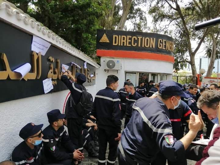 وزارة الداخلية: “احتجاج أعوان الحماية المدنية مساس بالنظام العام ومدفوع من أطراف حاقدة “على الجزائر