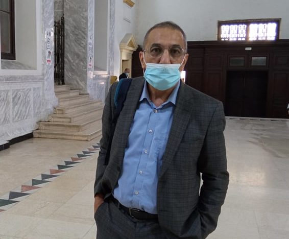 Ihsane El Kadi interdit de quitter le territoire national