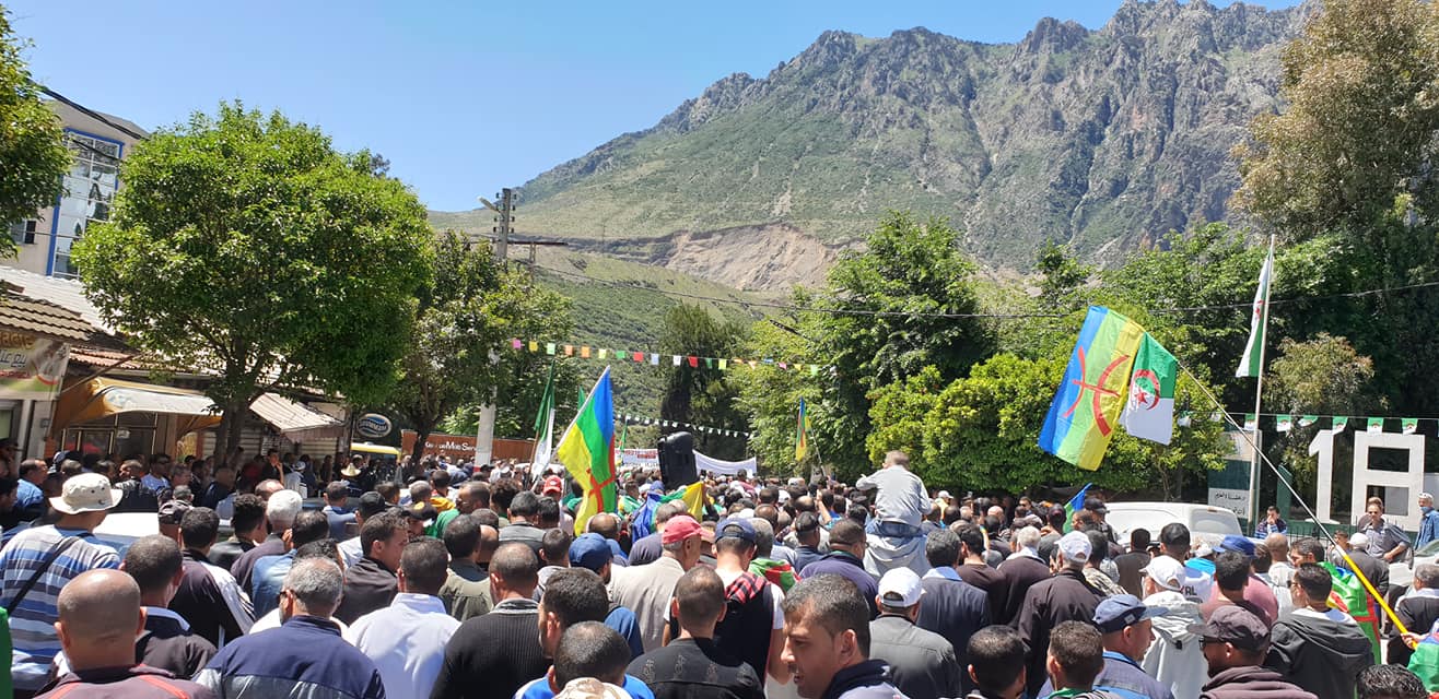 Kherrata en voie d’instituer un comité préparatoire pour la concertation du Hirak