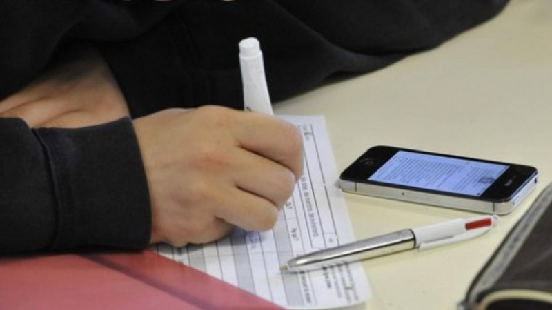 77 personnes poursuivies en justice pour triche durant les examens du BAC