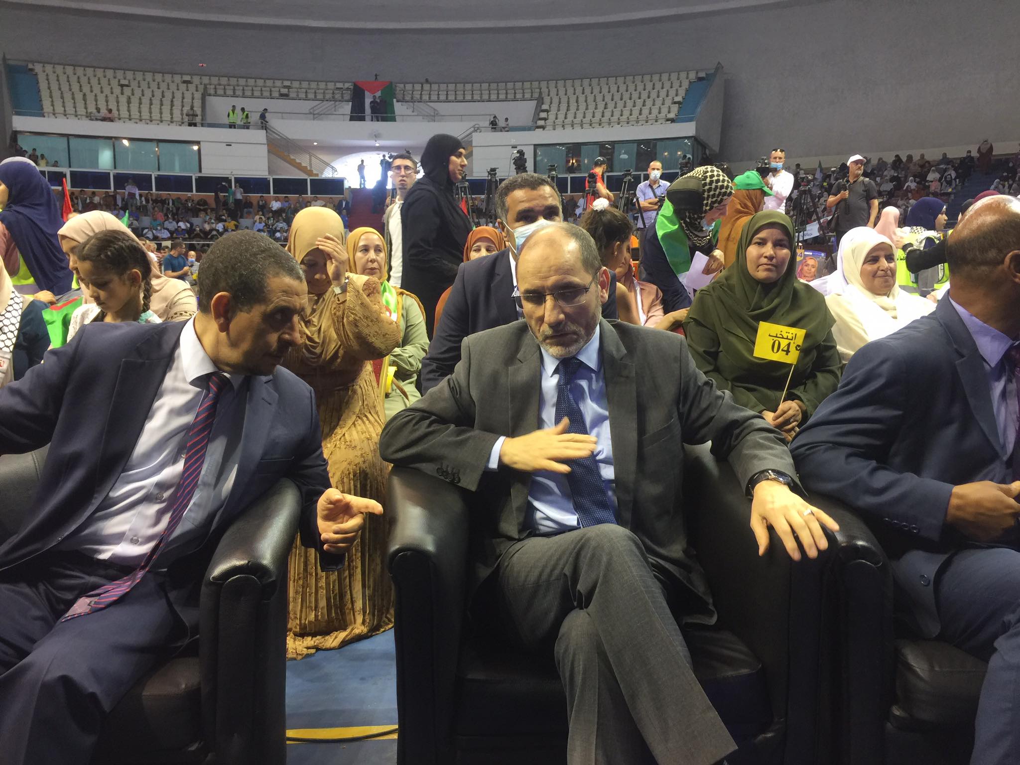 Makri « prêt » à faire « le sacrifice » de retourner au gouvernement 