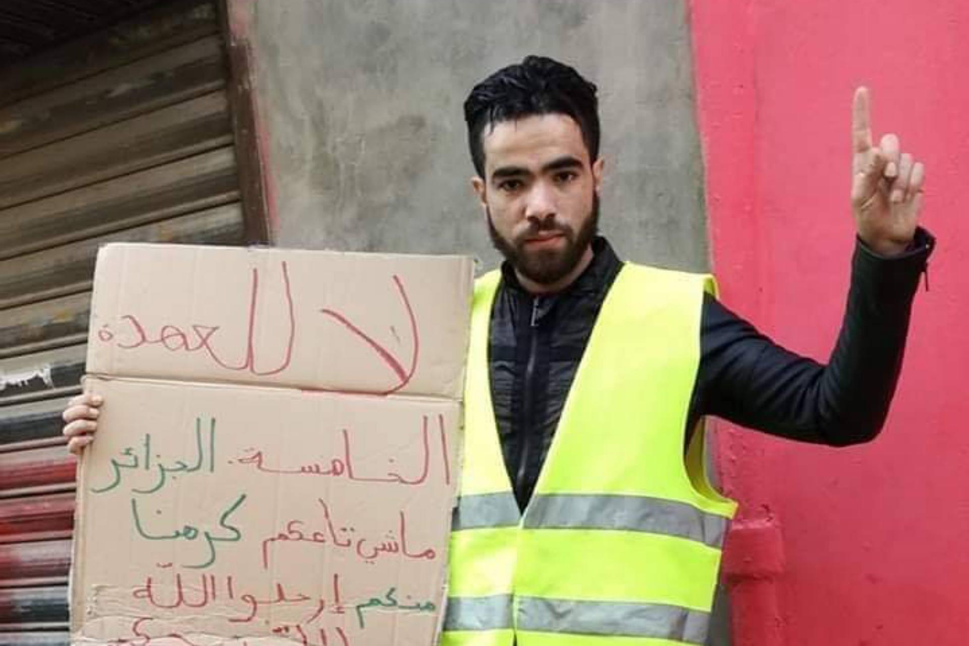 مصدر مُقرّب من “ابراهيم لعلامي” يكشف لـ “راديو ام” مكانه حاليًا