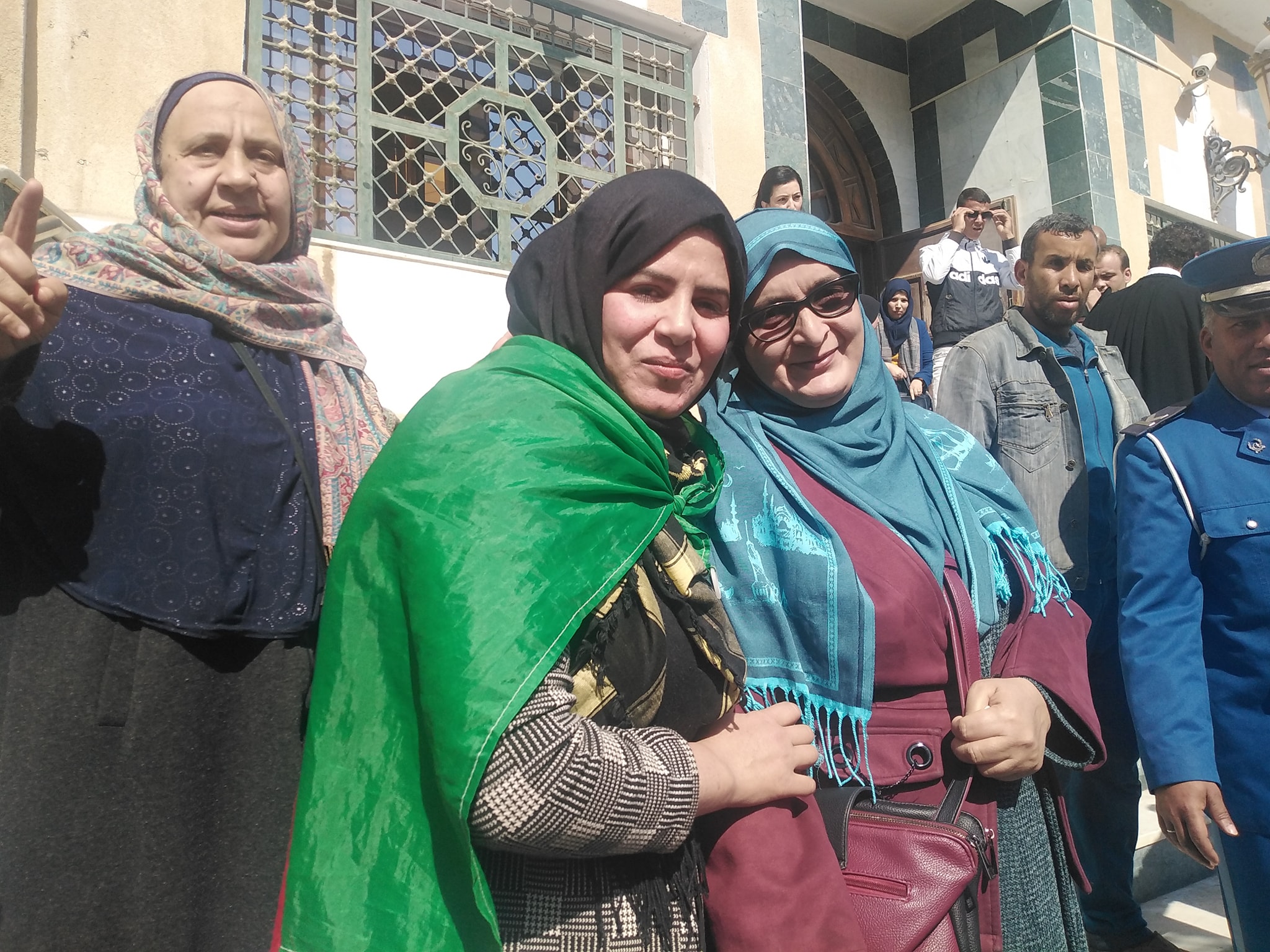 Touggourt : Une activiste du Hirak se plaint de harcèlement policier (vidéo)