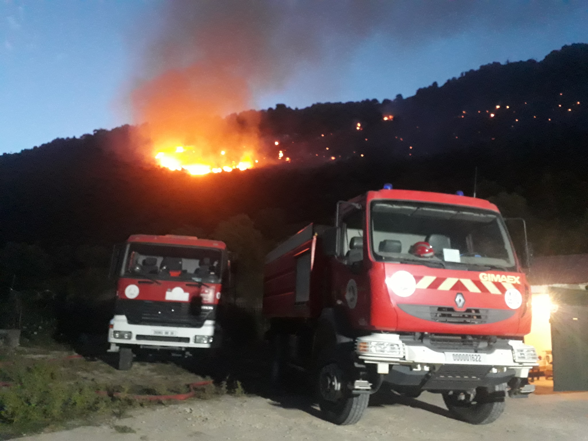 حرائق بـ 7 ولايات وغابات تلتهمها النيران منذ أيام