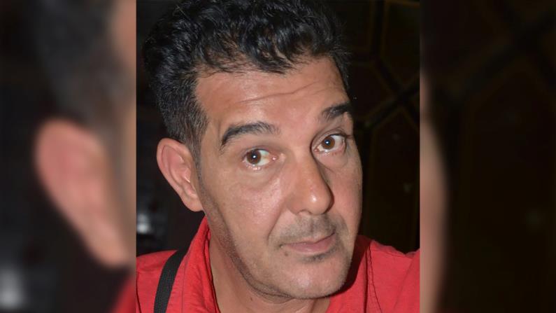 بسبب منشورات فايسبوكية: إدانة الشاعر والصحفي عادل صياد بعامين سجن نافذة مع أمر بالقبض