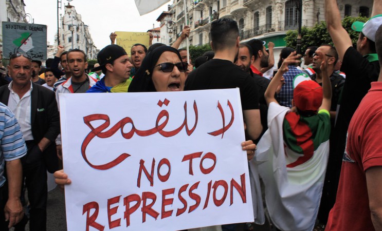 Hirak : 282 détenus et des interrogations sur “la grâce présentielle”