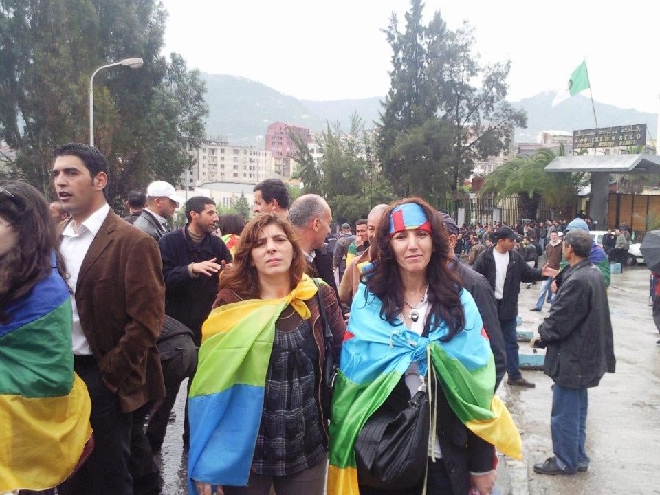 La petite sœur de l’activiste Kamira Nait Sid (CMA) arrêtée puis relâchée