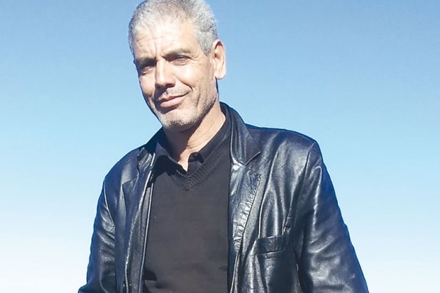 Des ONG tunisiennes expriment leur « consternation » après l’extradition de Slimane Bouhafs