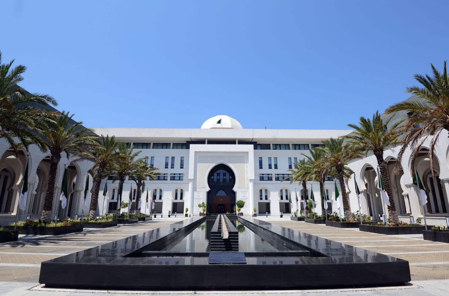 Mouvement dans le corps diplomatique : Paris et Tunis épargnés